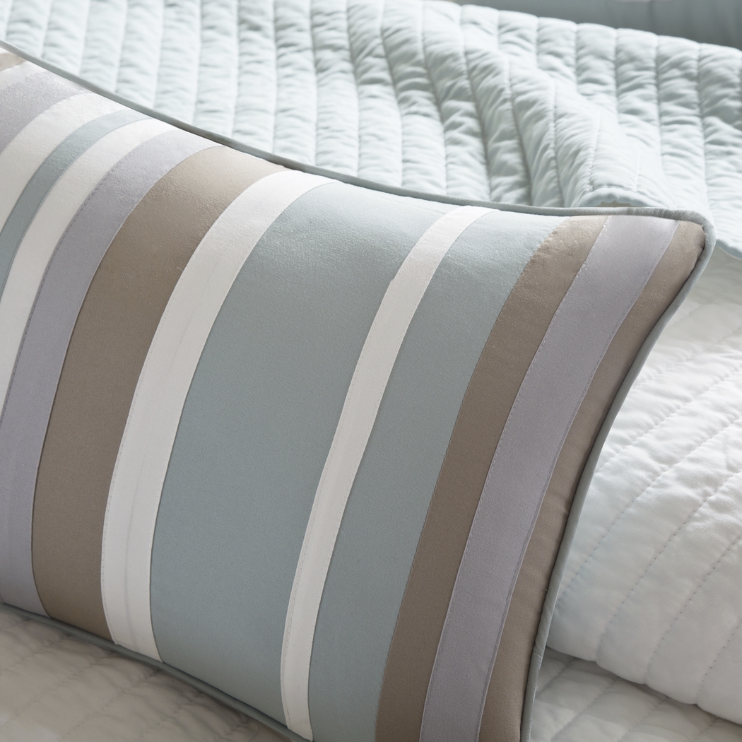 Caelie White 6 Pc Queen Coverlet Set - Thumbnail - Image 4