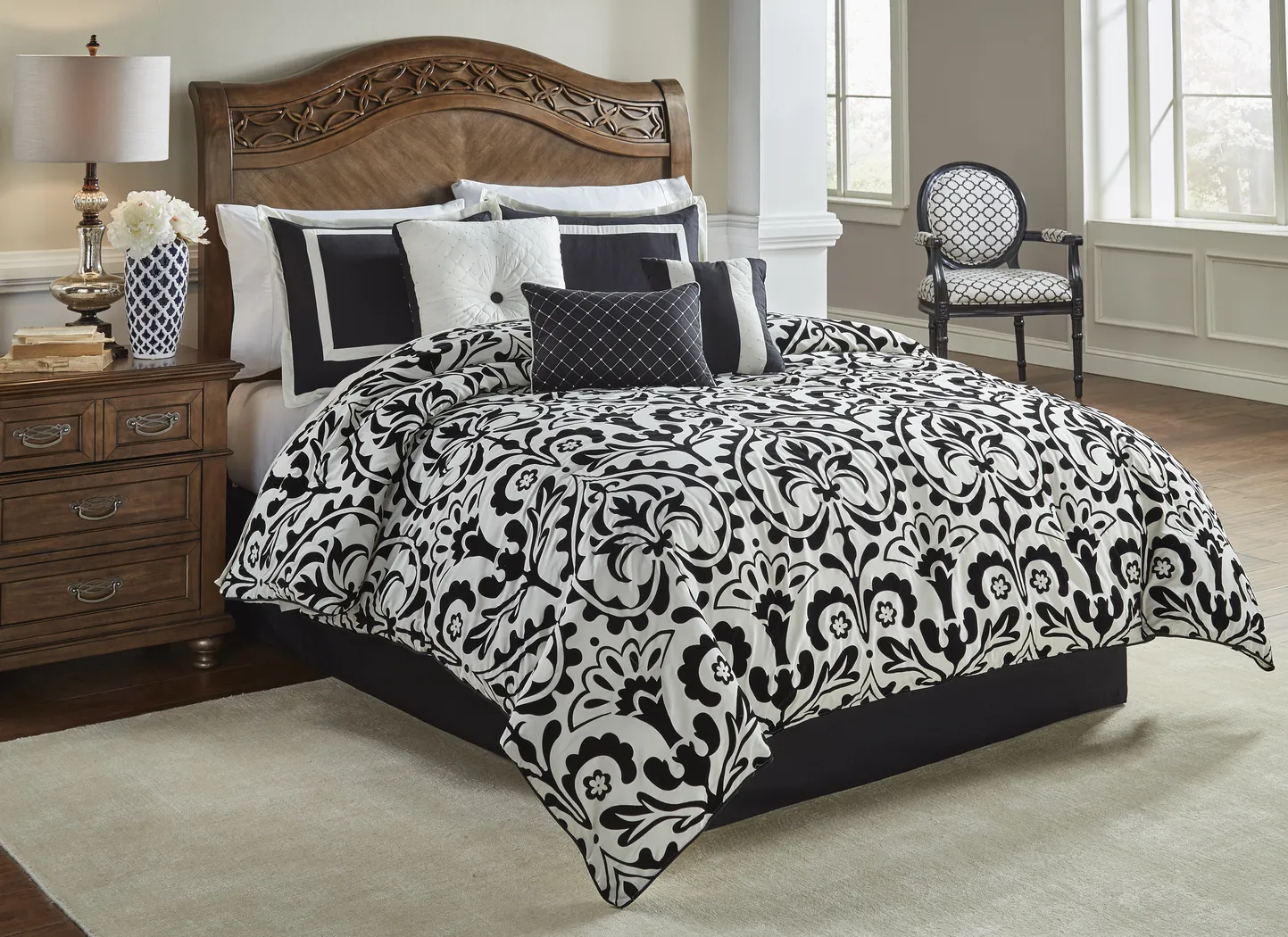 Caige Black 7 Pc King Comforter Set - Thumbnail - Image 1