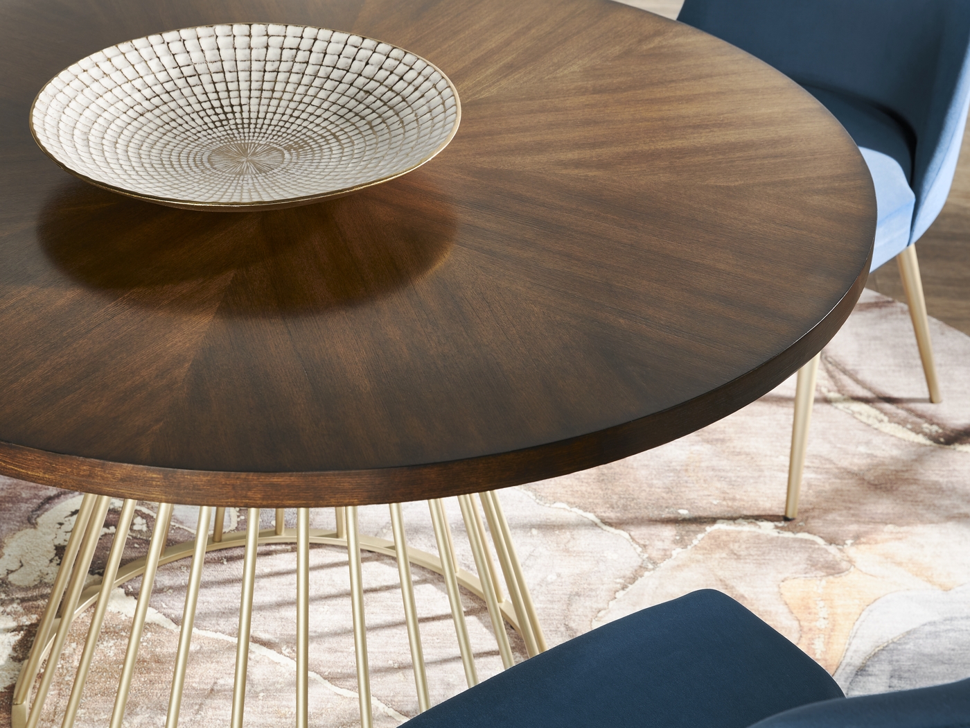 Calisi Brown 5 Pc Round Dining Room with Beige Chairs - Thumbnail - Image 3