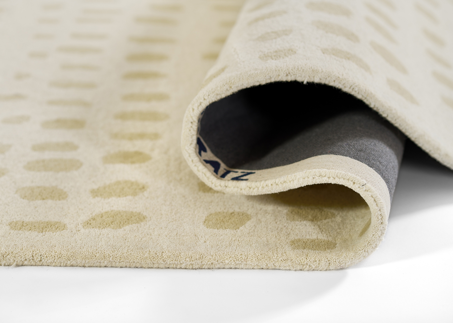Callabee Beige 3'6 x 5'6 Rug - Thumbnail - Image 7