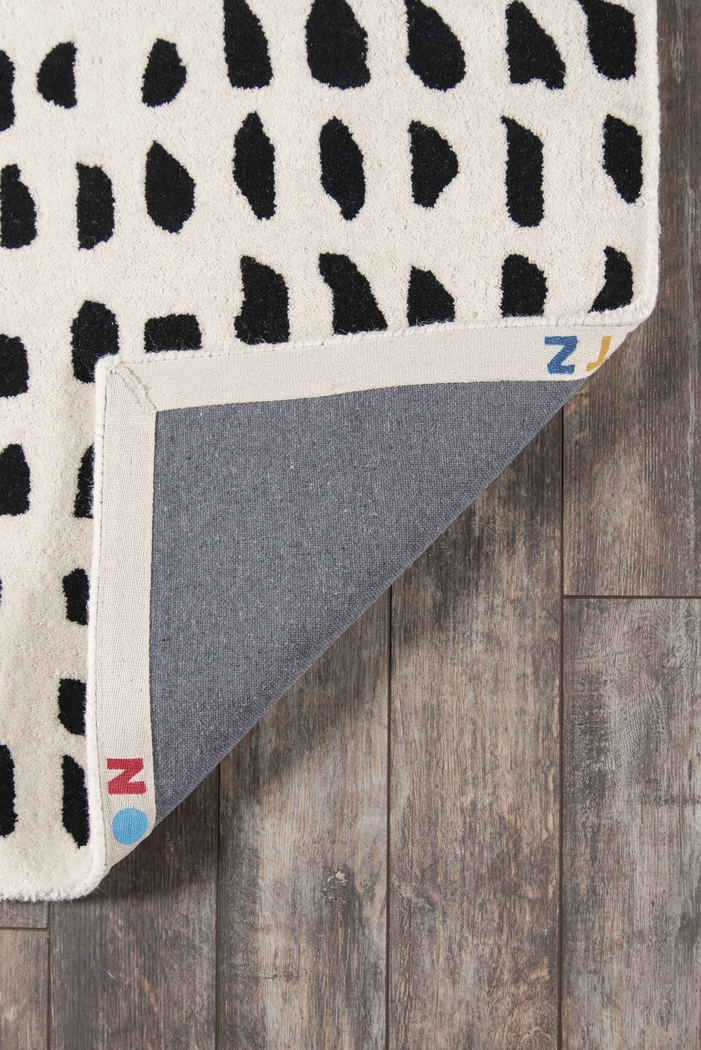 Callabee Off-White 5' x 8' Rug - Thumbnail - Image 6