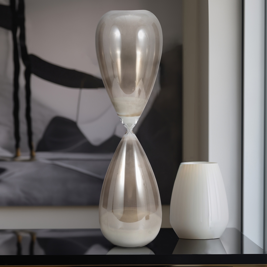 Callejo Gray 23 in. Hourglass - Thumbnail - Image 2