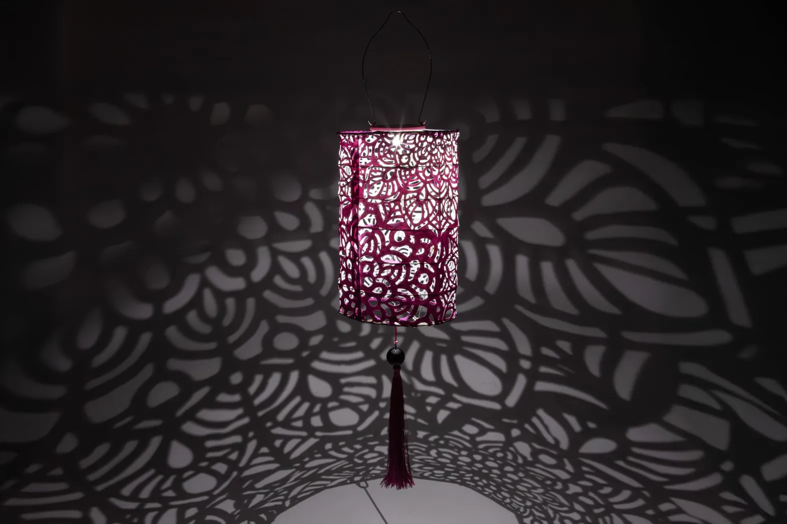 Calypso Raspberry Outdoor Solar Lantern - Thumbnail - Image 6