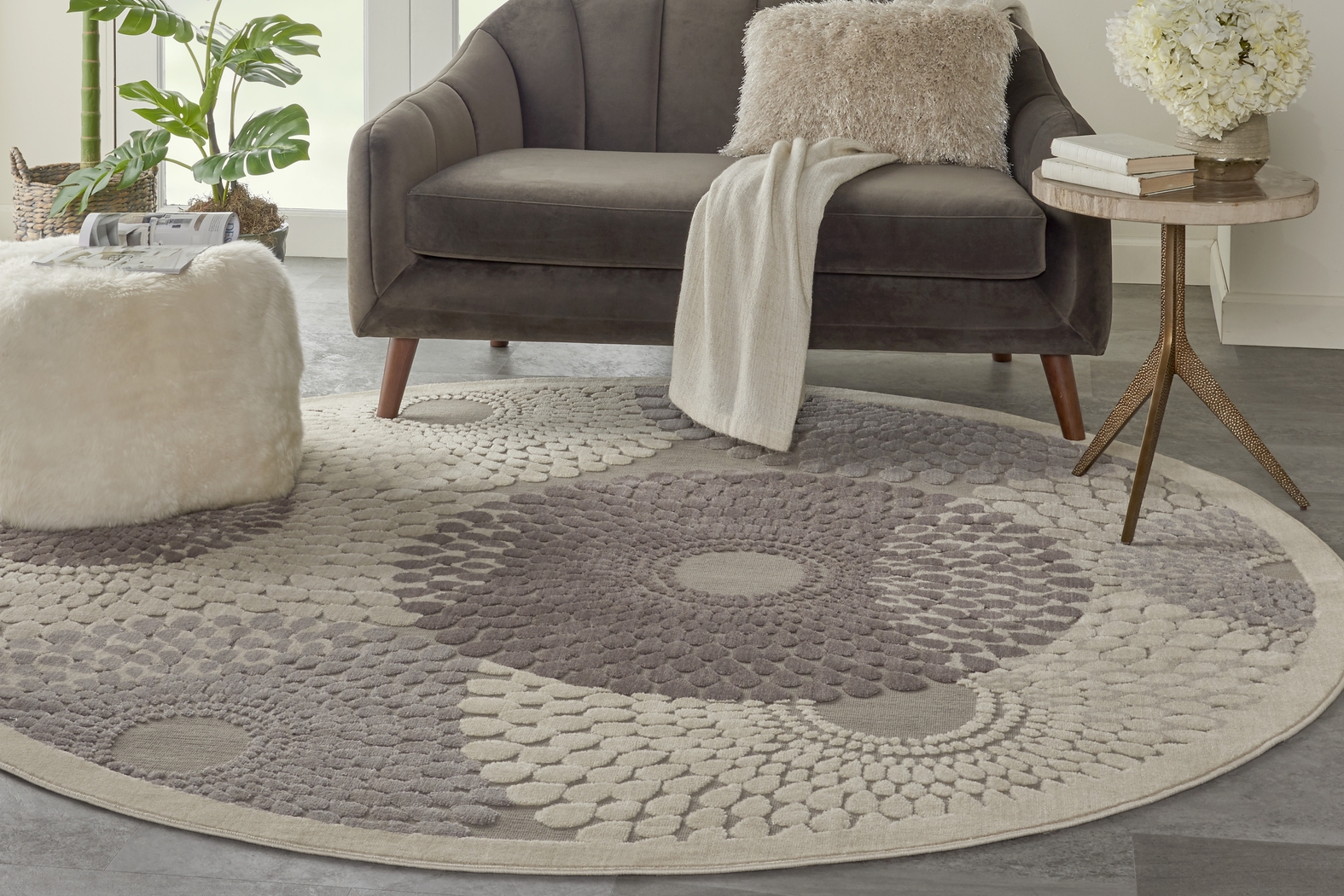 Camberly Gray 7'8 Round Rug - Thumbnail - Image 7