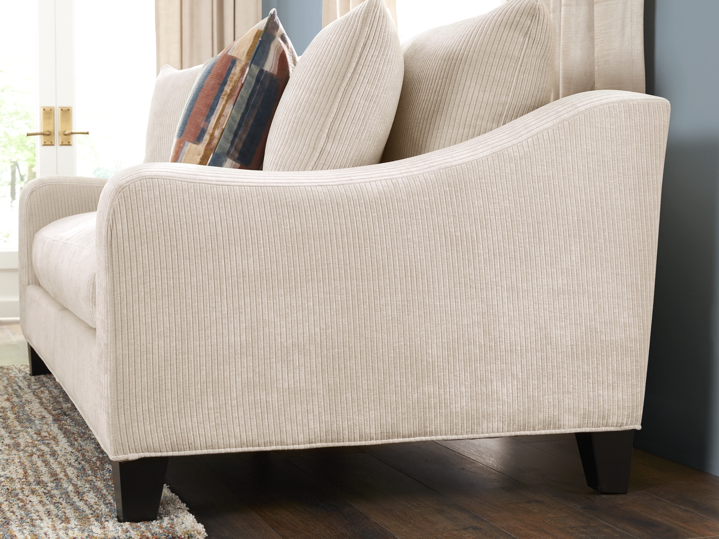 Cambria Ivory Loveseat - Thumbnail - Image 2