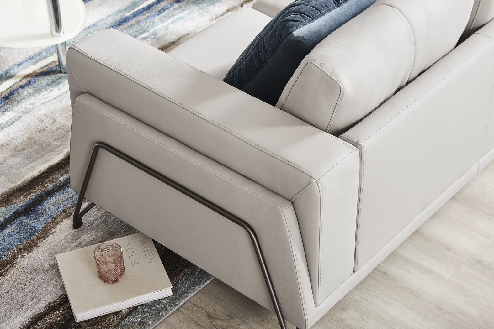 Camelot Dove Gray Leather Loveseat - Thumbnail - Image 4