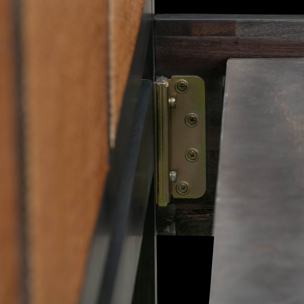 Canalers Black Queen Bed - Thumbnail - Image 5