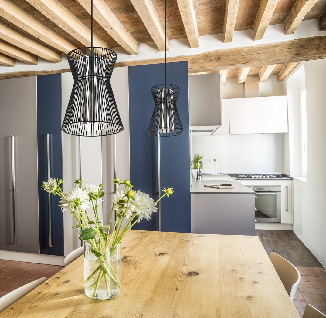 Canandis View Black Pendant - Thumbnail - Image 2