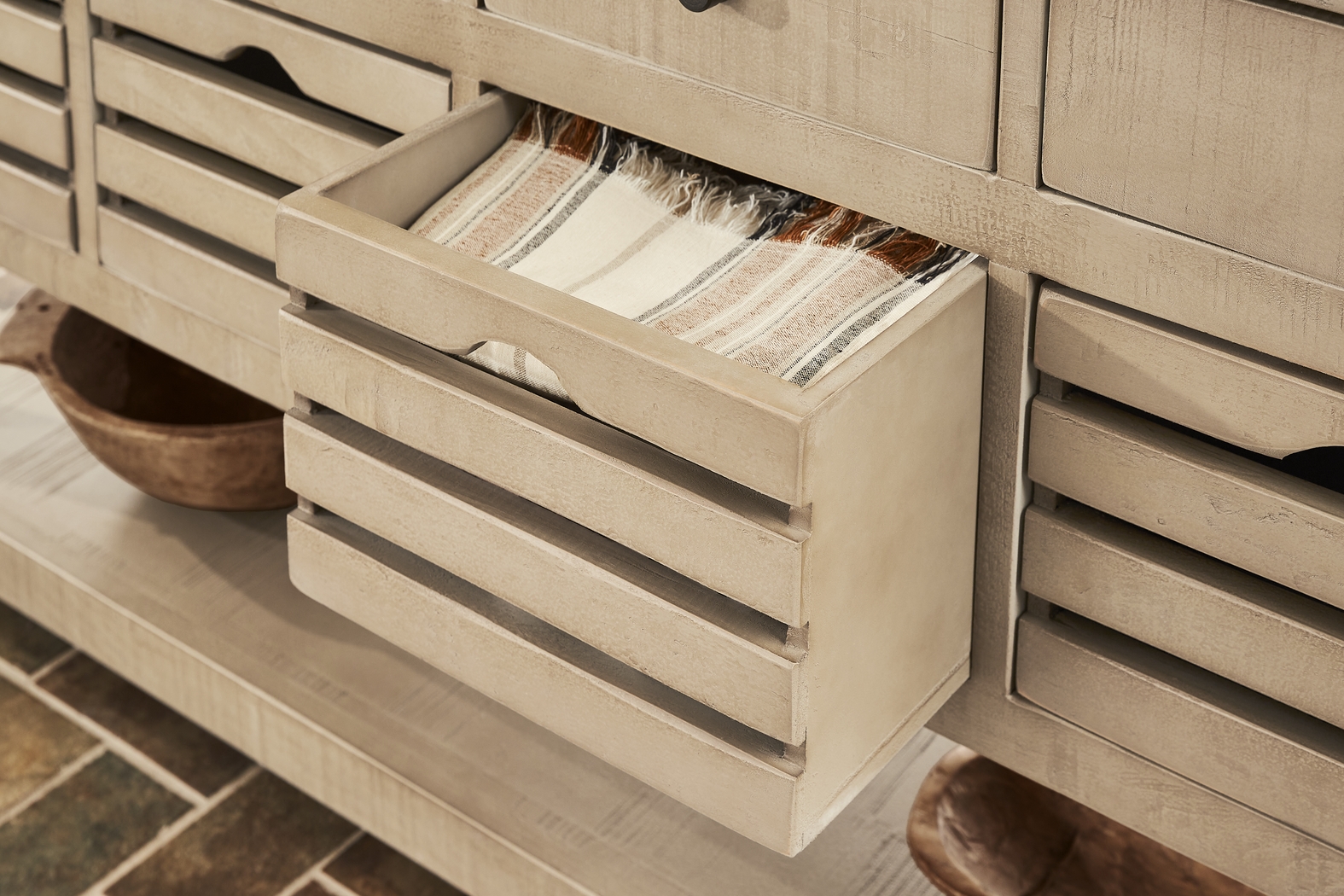 Cannon Beach Natural 3 Pc Counter Height Dining Set - Thumbnail - Image 10