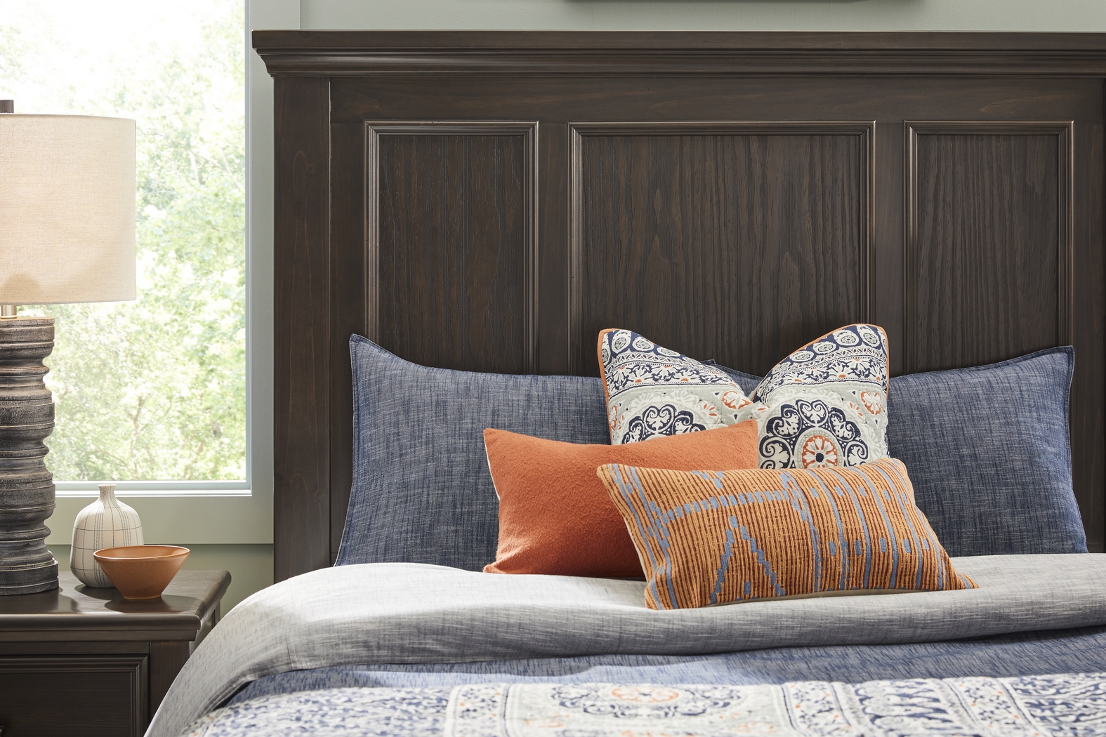 Canyon River Java 5 Pc Queen Panel Bedroom - Thumbnail - Image 3