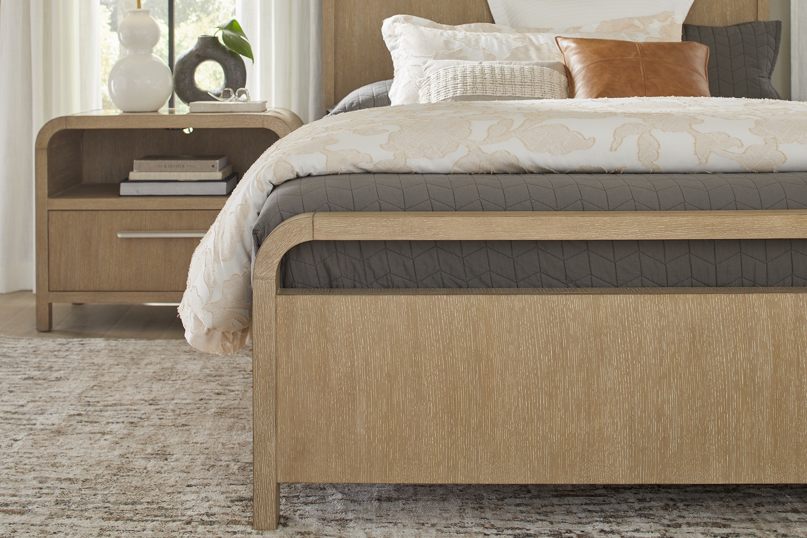 Canyon Sandstone 3 Pc Queen Panel Bed - Thumbnail - Image 4