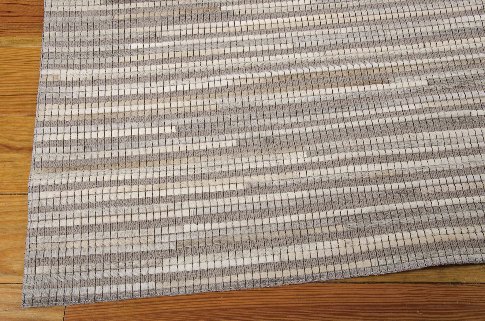 Capelle Silver 5'3 x 7'4 Rug - Thumbnail - Image 2