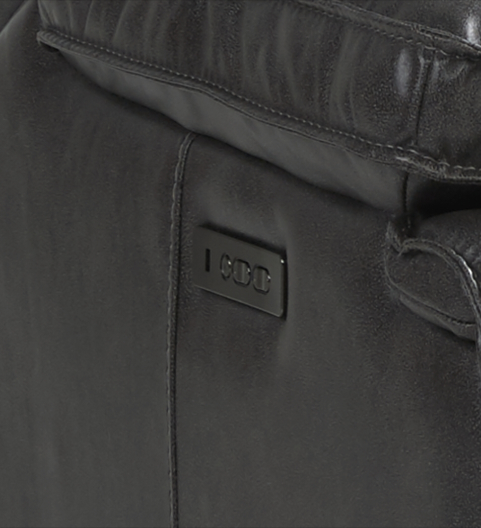 Caranova Dark Gray 7 Pc Dual Power Reclining Sectional Living Room - Thumbnail - Image 10