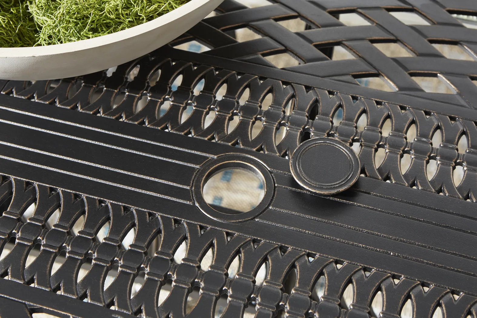 Carina Bronze 87-112 in. Rectangle Extension Outdoor Dining Table - Thumbnail - Image 3