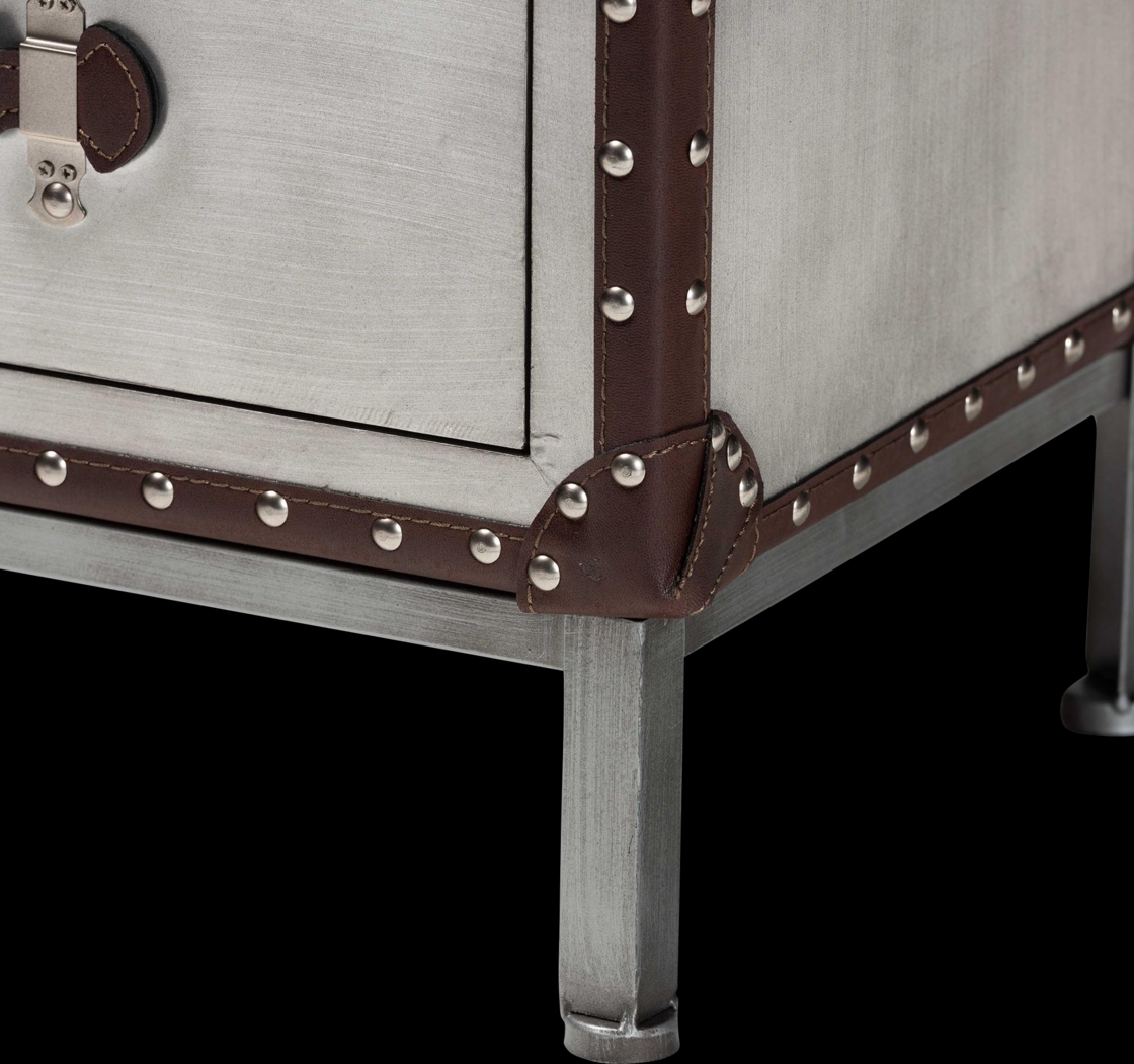 Carlyey Silver End Table - Thumbnail - Image 9