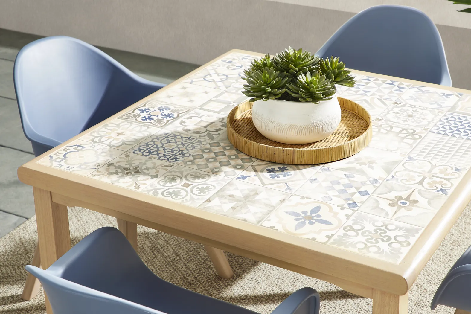 Casa Villa Multi 5 Pc Square Outdoor Dining Set with Dark Gray Chairs - Thumbnail - Image 3