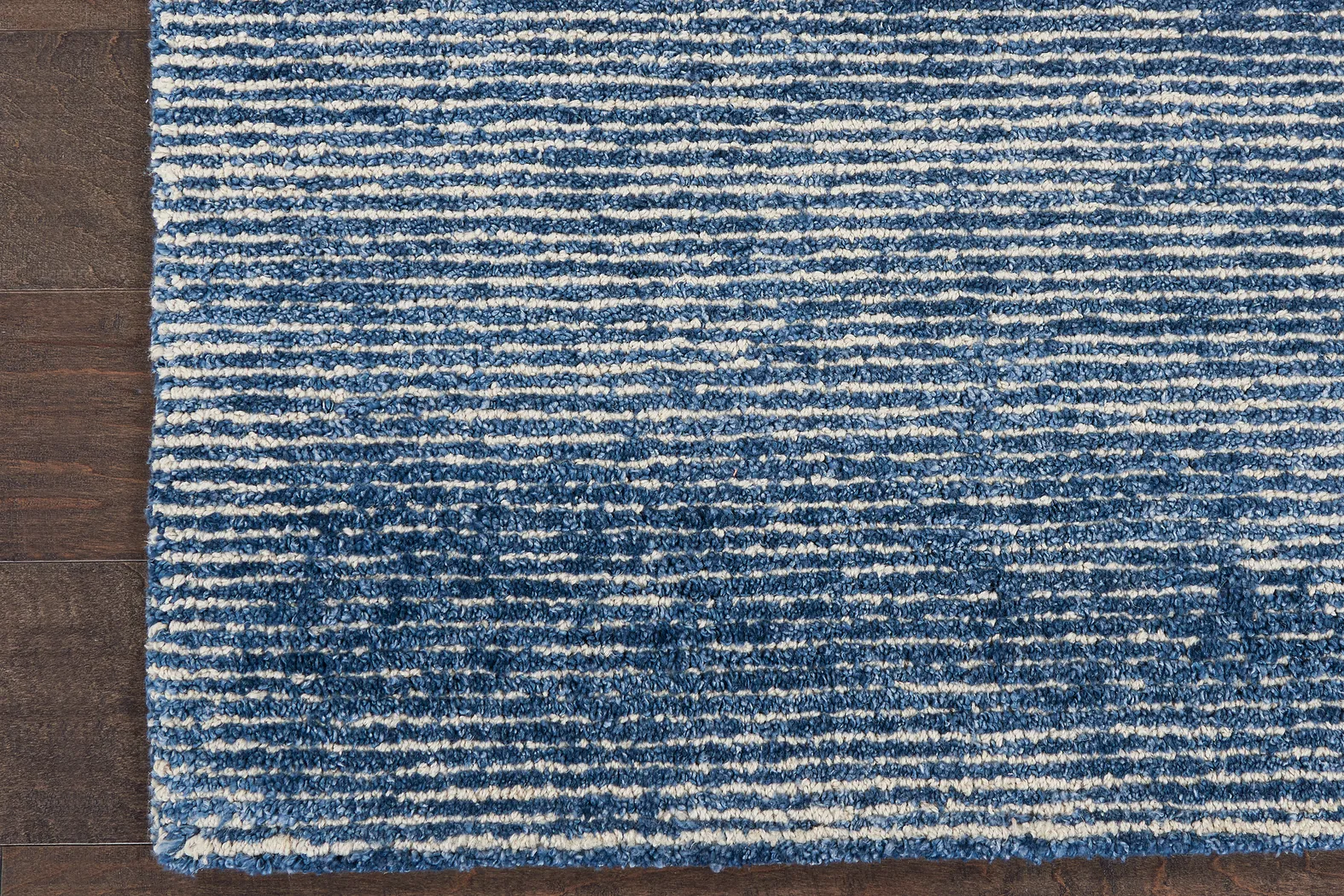Castin Blue 3'9 x 5'9 Rug - Thumbnail - Image 5
