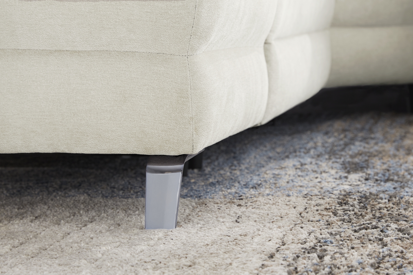 Cavani Gray 8 Pc Dual Power Reclining Sectional Living Room - Thumbnail - Image 6