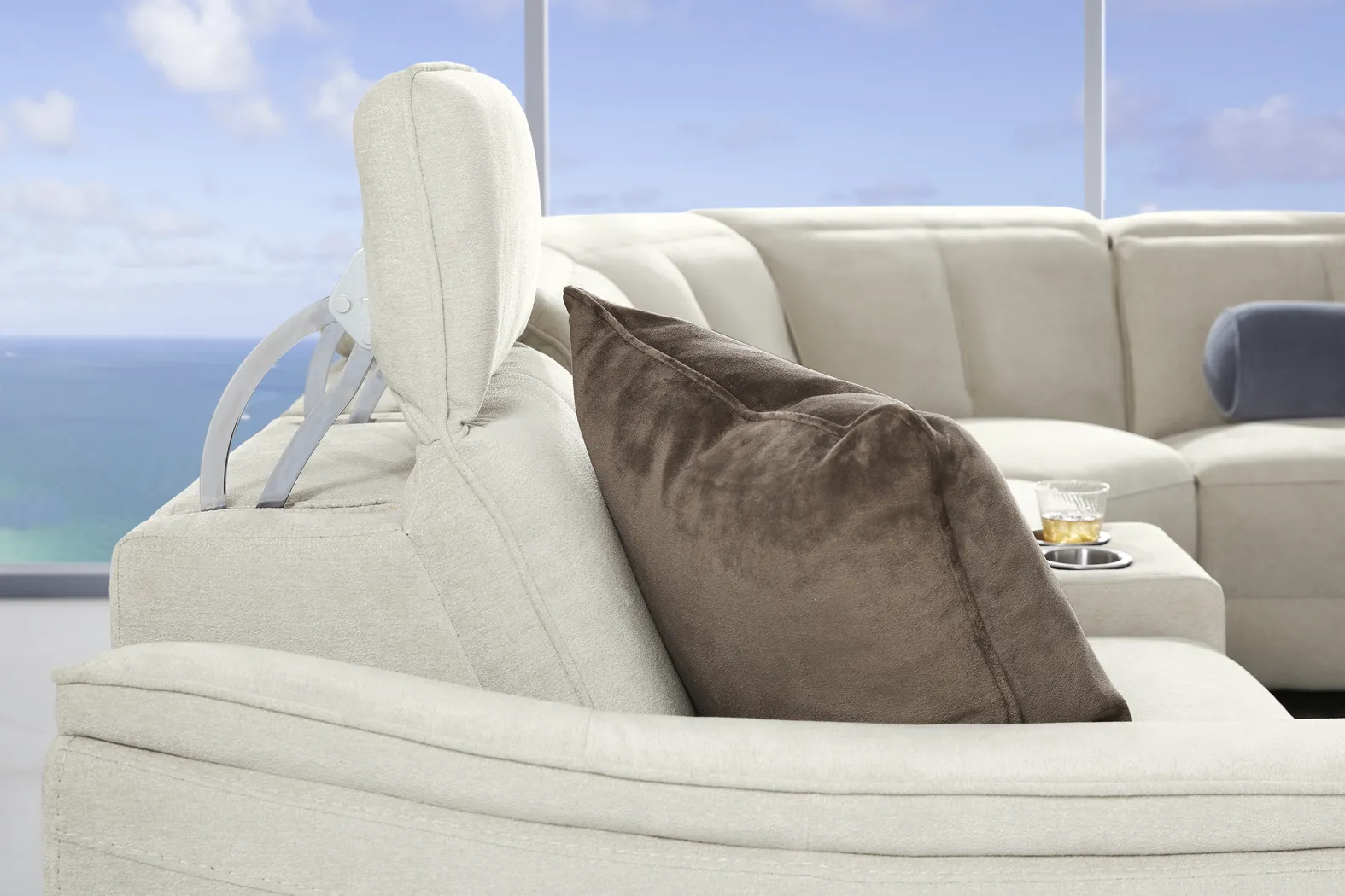 Cavani Gray 9 Pc Dual Power Reclining Sectional Living Room - Thumbnail - Image 5