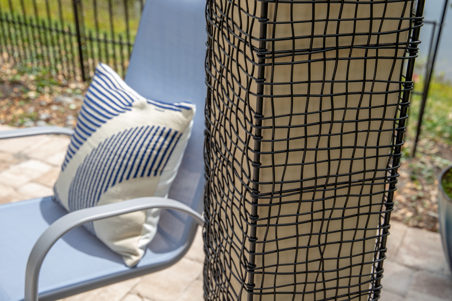 Cavea Brown Outdoor Floor Lamp - Thumbnail - Image 6