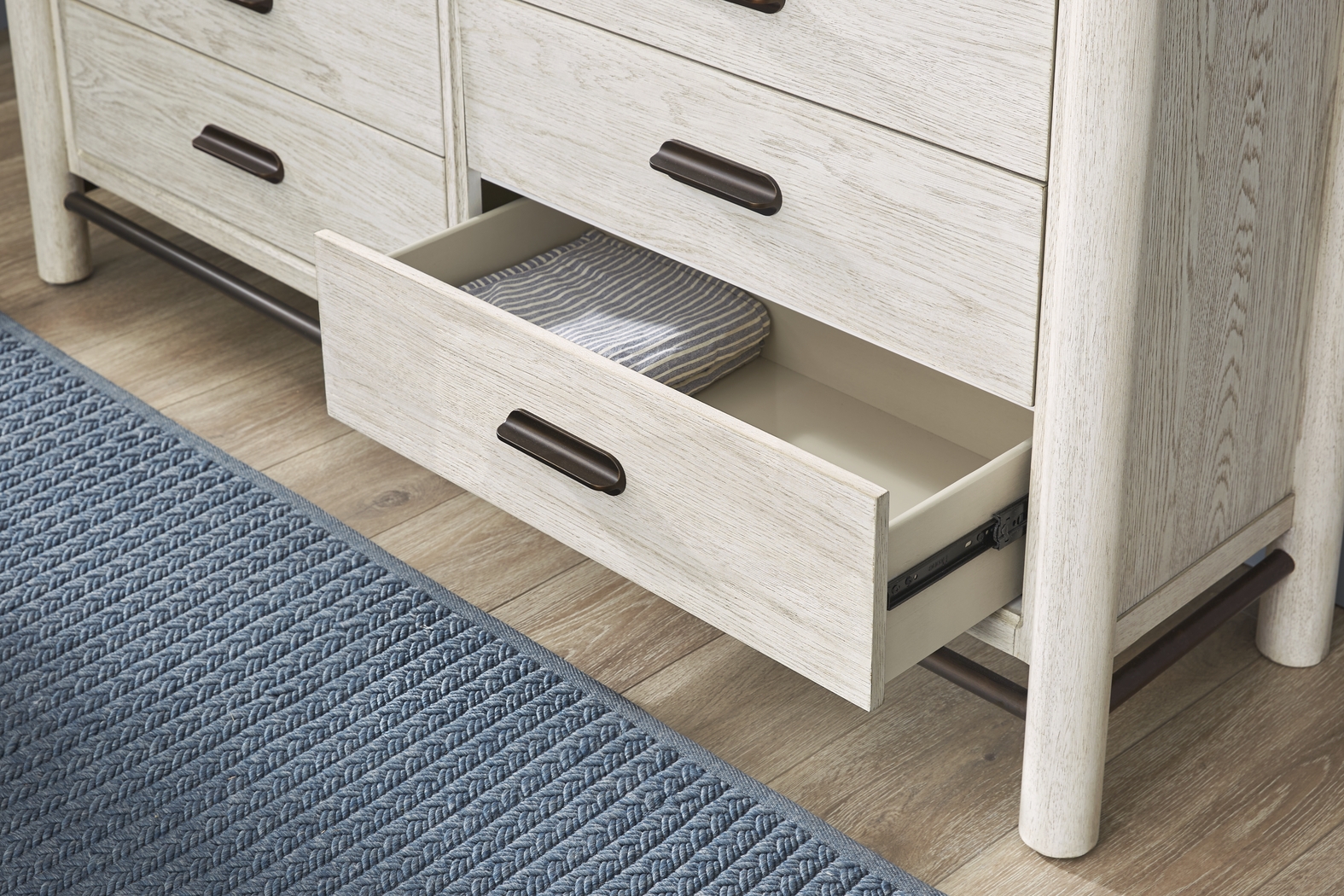 Caviar Cove White 5 Pc Queen Upholstered Bedroom - Thumbnail - Image 7