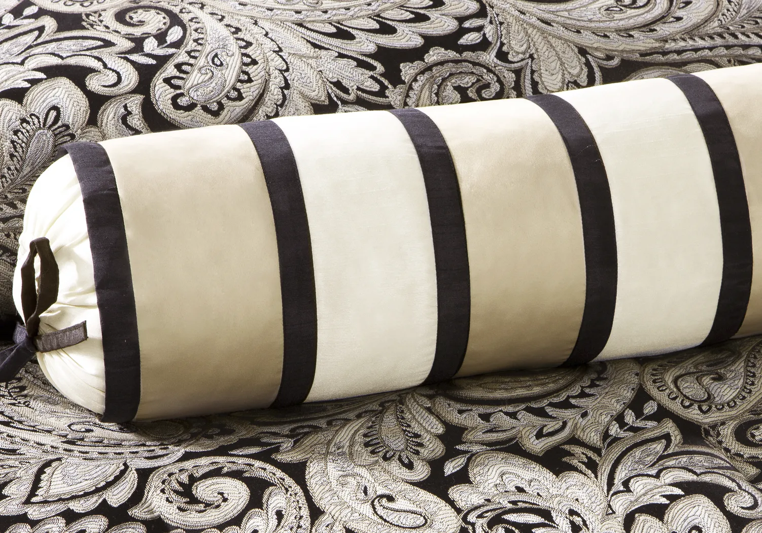 Cayla Black 12 Pc Queen Comforter Set - Thumbnail - Image 3