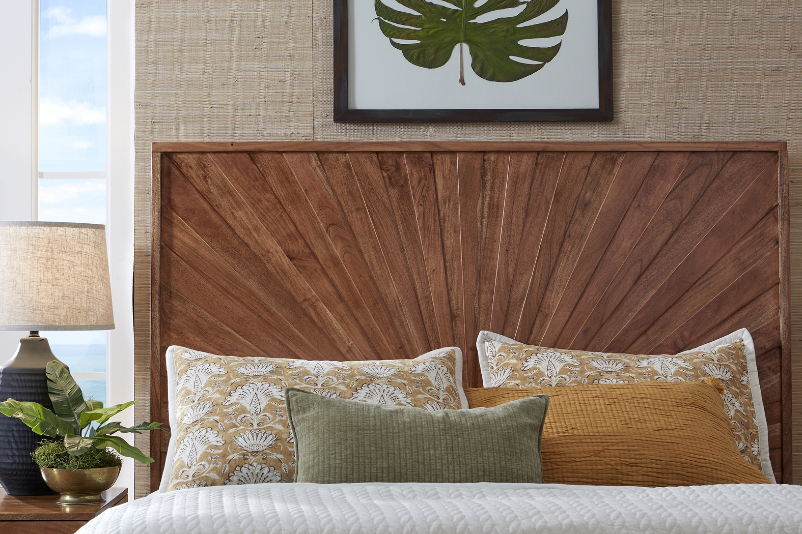 Cedona View Natural 7 Pc King Panel Bedroom - Thumbnail - Image 4