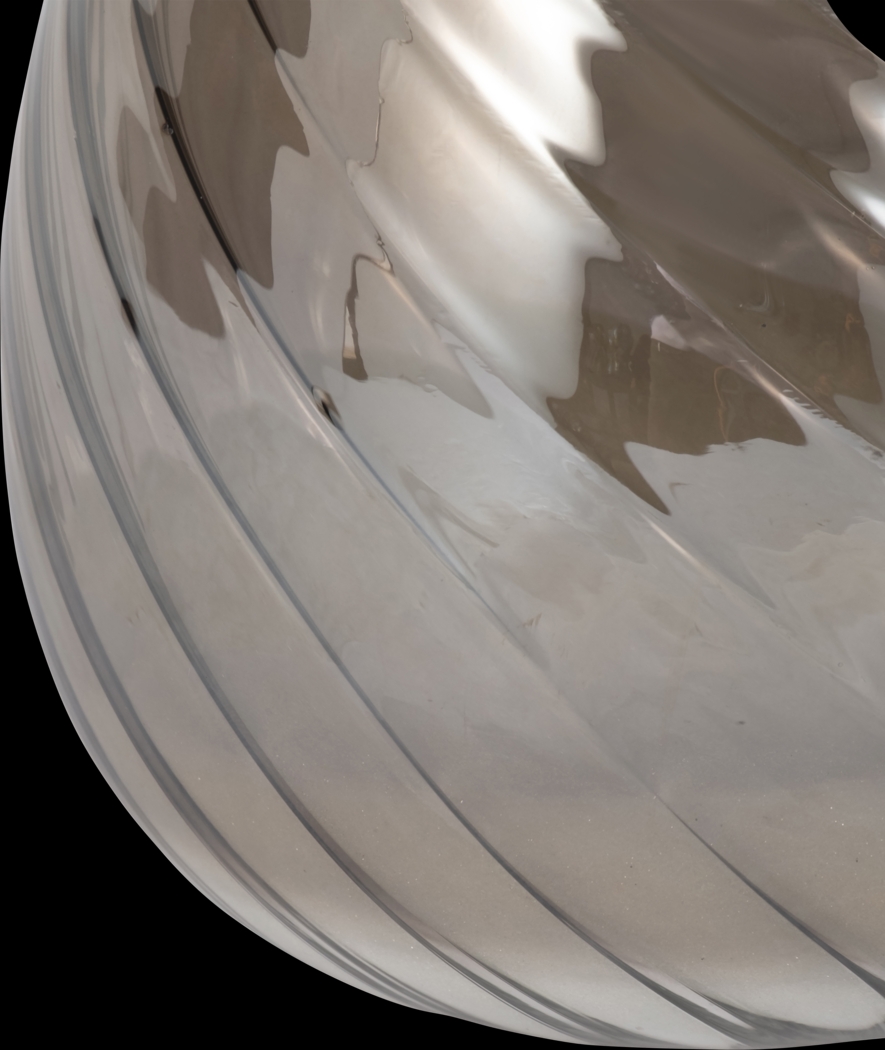 Chablis Clear 17 in. Hourglass - Thumbnail - Image 4