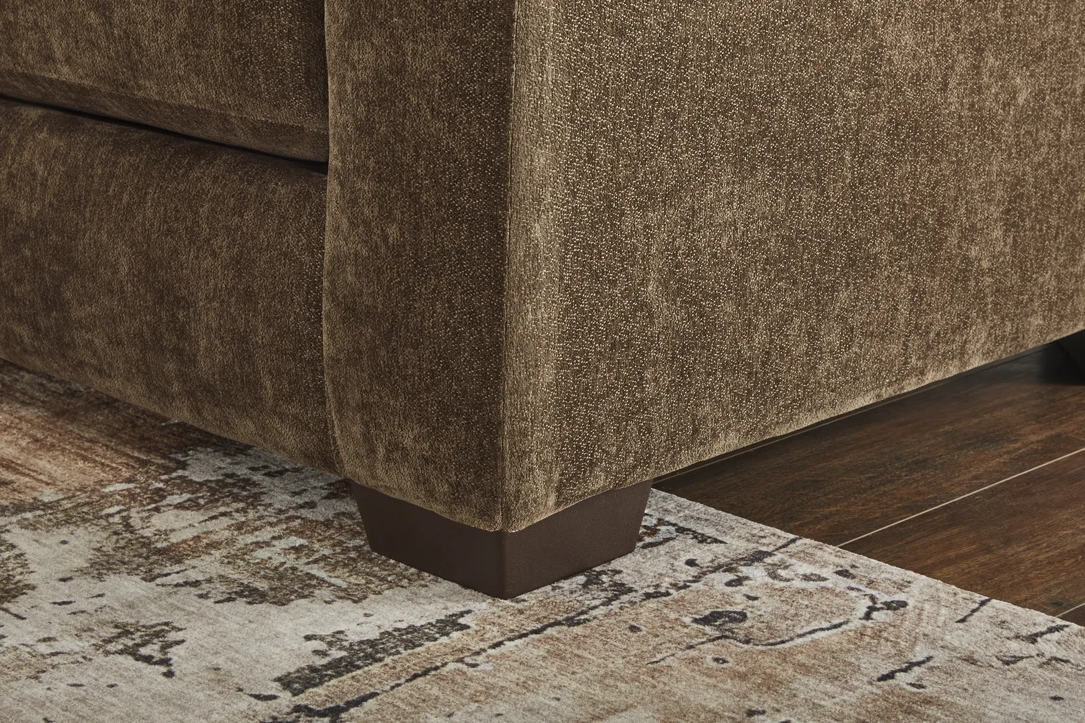 Chamberlain Brown Chair - Thumbnail - Image 3