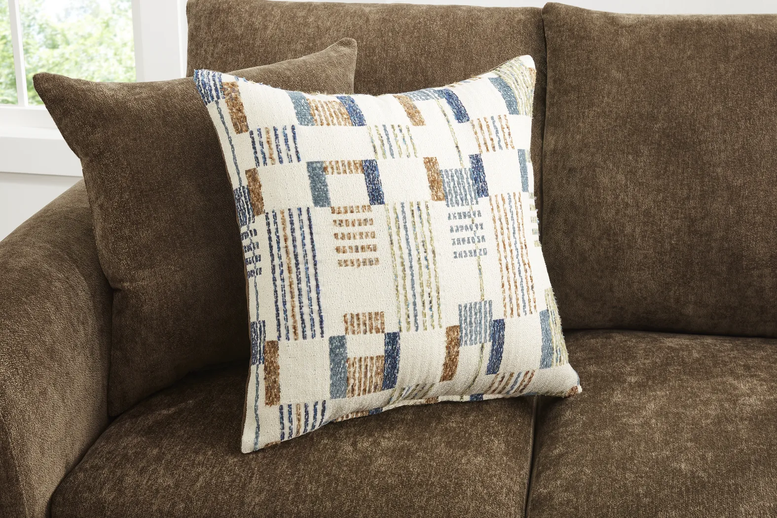 Chamberlain Brown 7 Pc Living Room with Sleeper Sofa - Thumbnail - Image 6