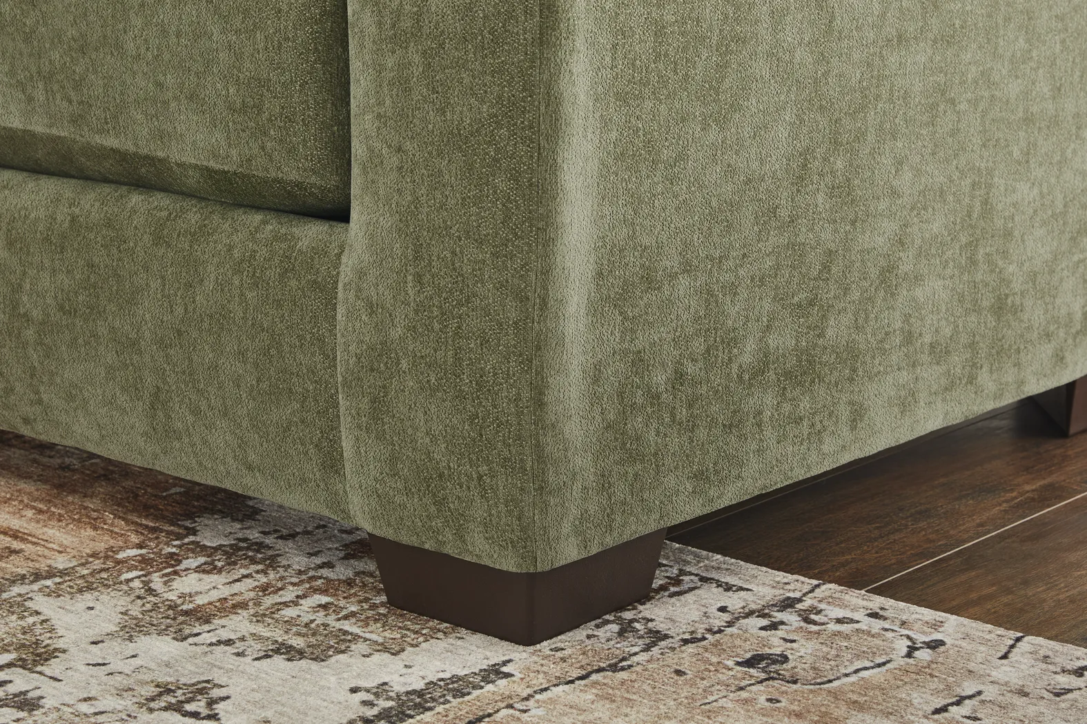 Chamberlain Green 7 Pc Living Room with Sleeper Sofa - Thumbnail - Image 7