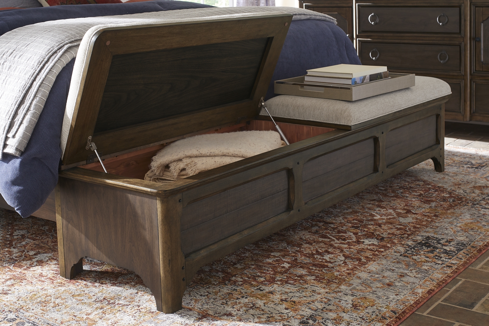 Chandler Hills Brown 5 Pc King Storage Bedroom - Thumbnail - Image 5