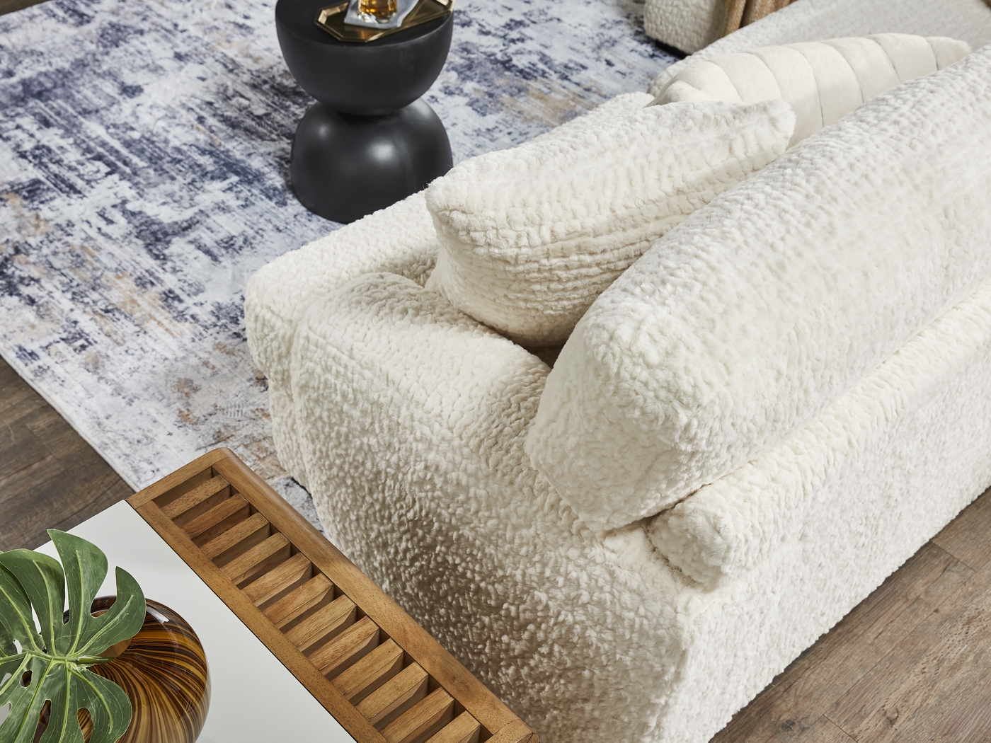 Chandler Ivory 5 Pc Sectional Living Room - Thumbnail - Image 6