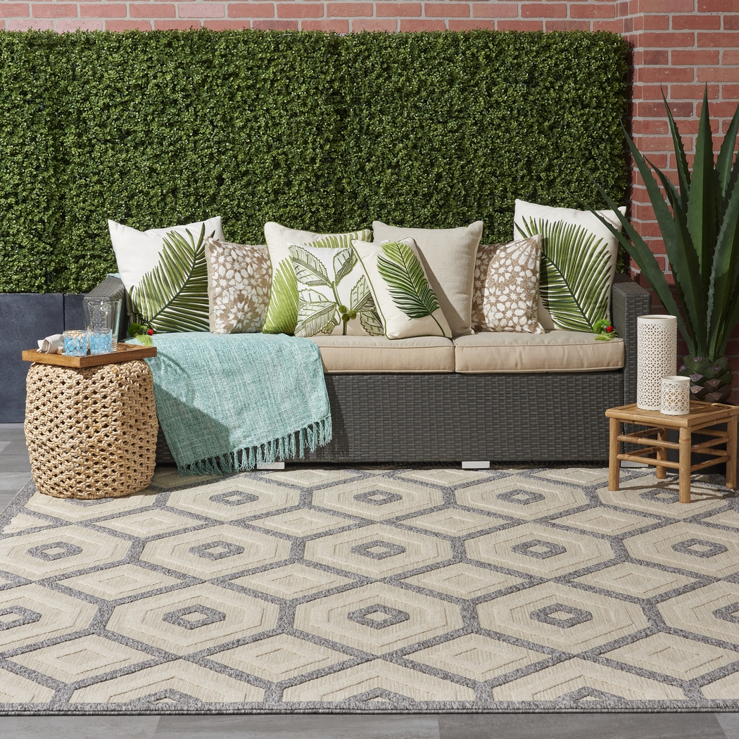 Chanley Cream 5' x 7' Indoor/Outdoor Rug - Thumbnail - Image 9
