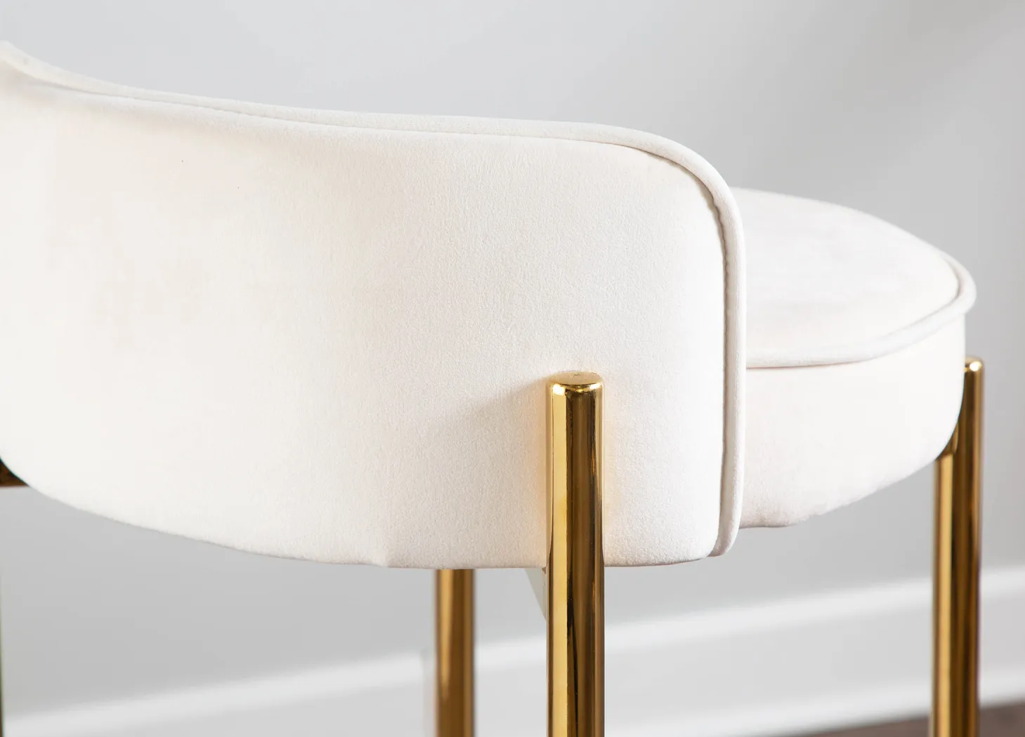 Chardan White Counter Height Stool, Set of 2 - Thumbnail - Image 9