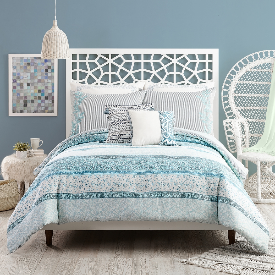 Charole Blue 3 Pc Full/Queen Comforter Set - Thumbnail - Image 1