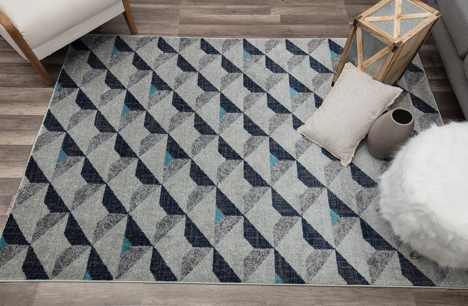 Charul Gray 8' x 10' Rug - Thumbnail - Image 3