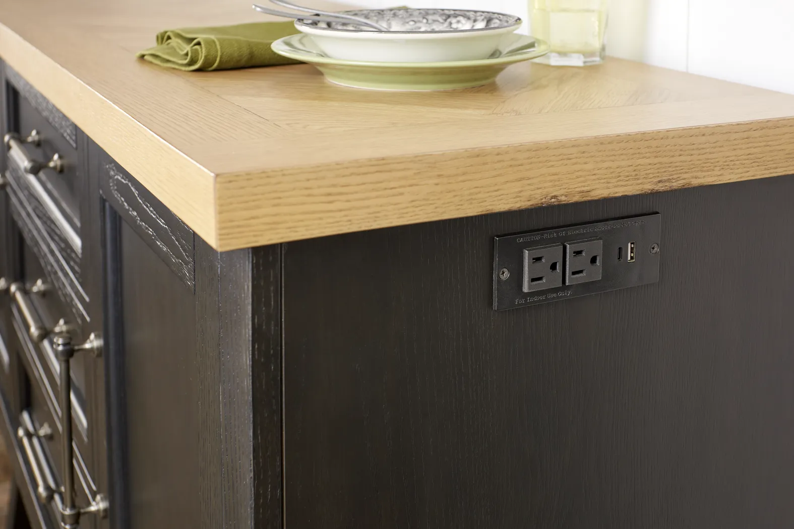Chastain Park Black Server - Image 9