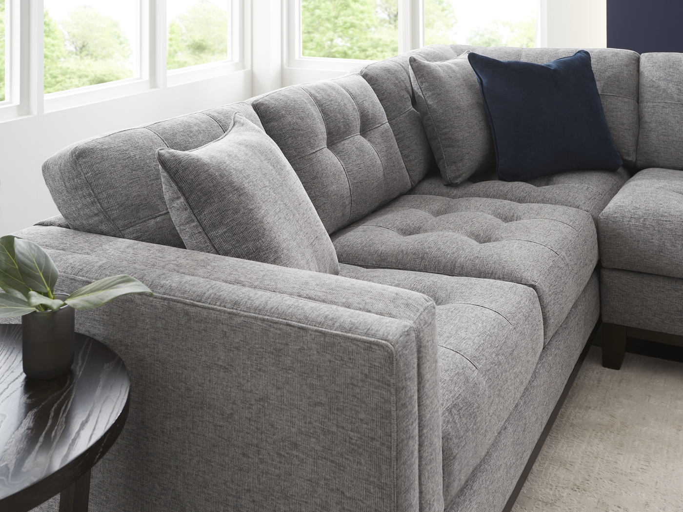 Chatham Gray 6 Pc Sectional Living Room - Thumbnail - Image 5