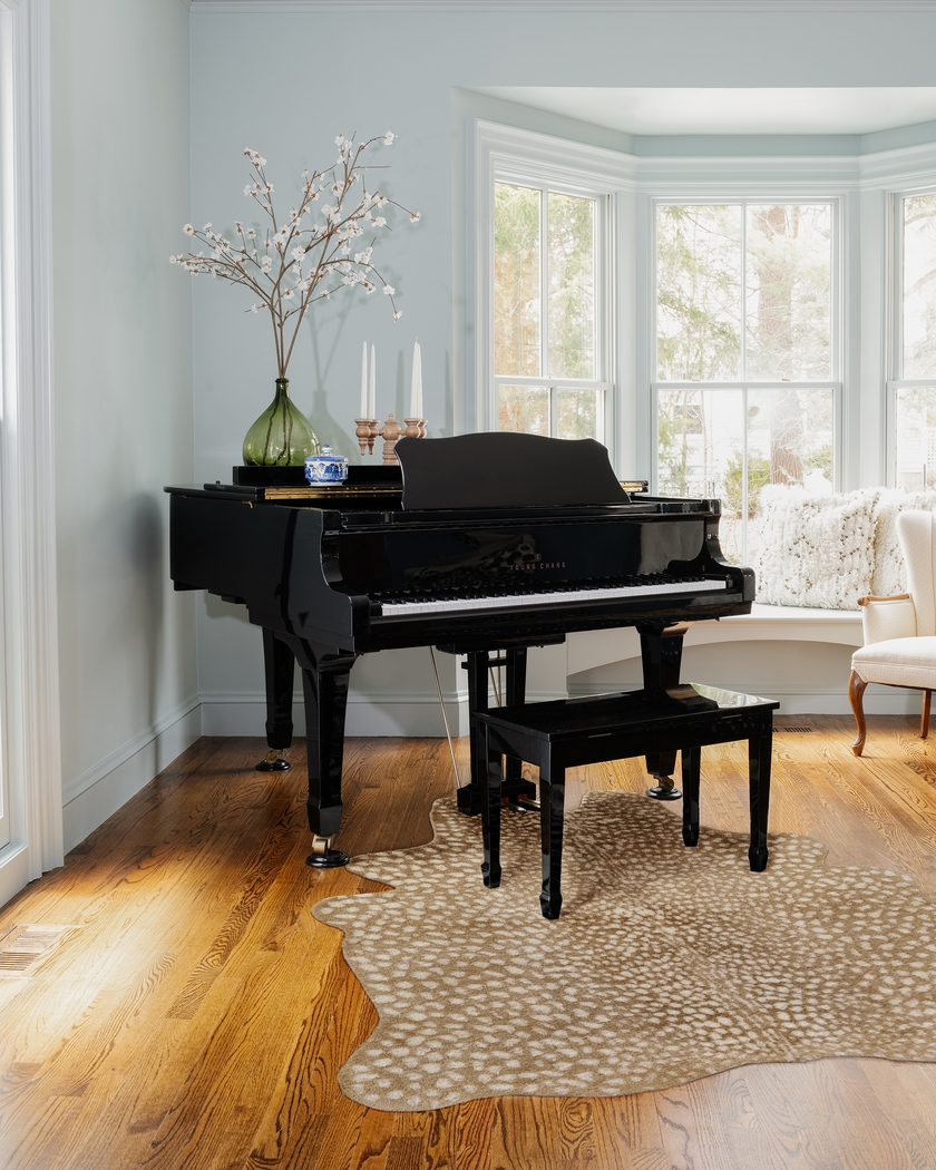 Chazin Beige 5'3 x 7'10 Rug - Thumbnail - Image 2