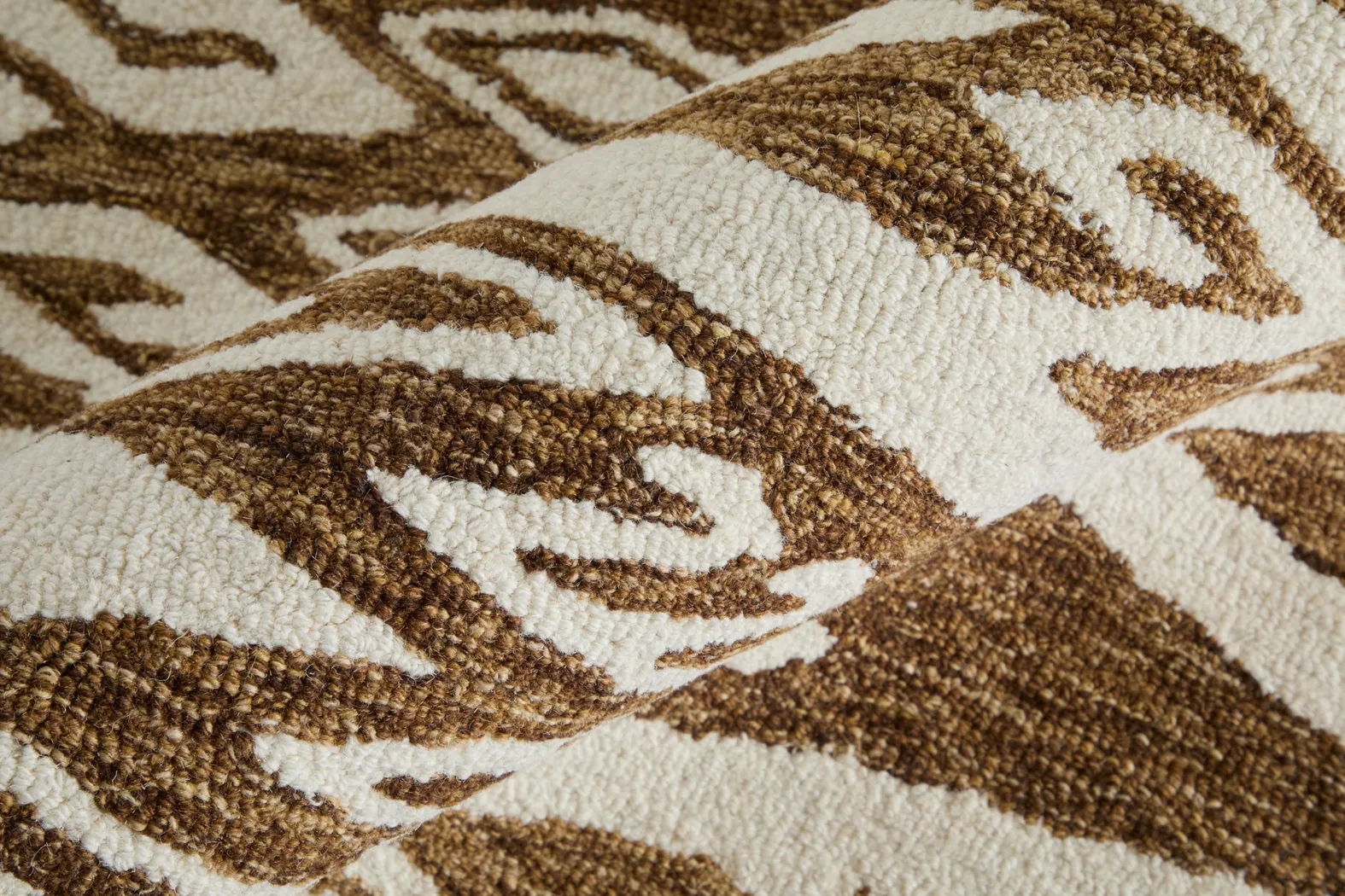 Chindler Brown 5' x 8' Rug - Image 7