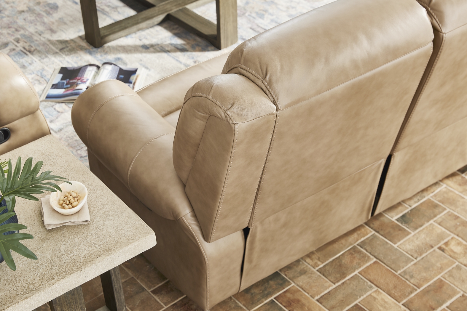 Churchill Taupe 8 Pc Dual Power Reclining Leather Living Room - Thumbnail - Image 4