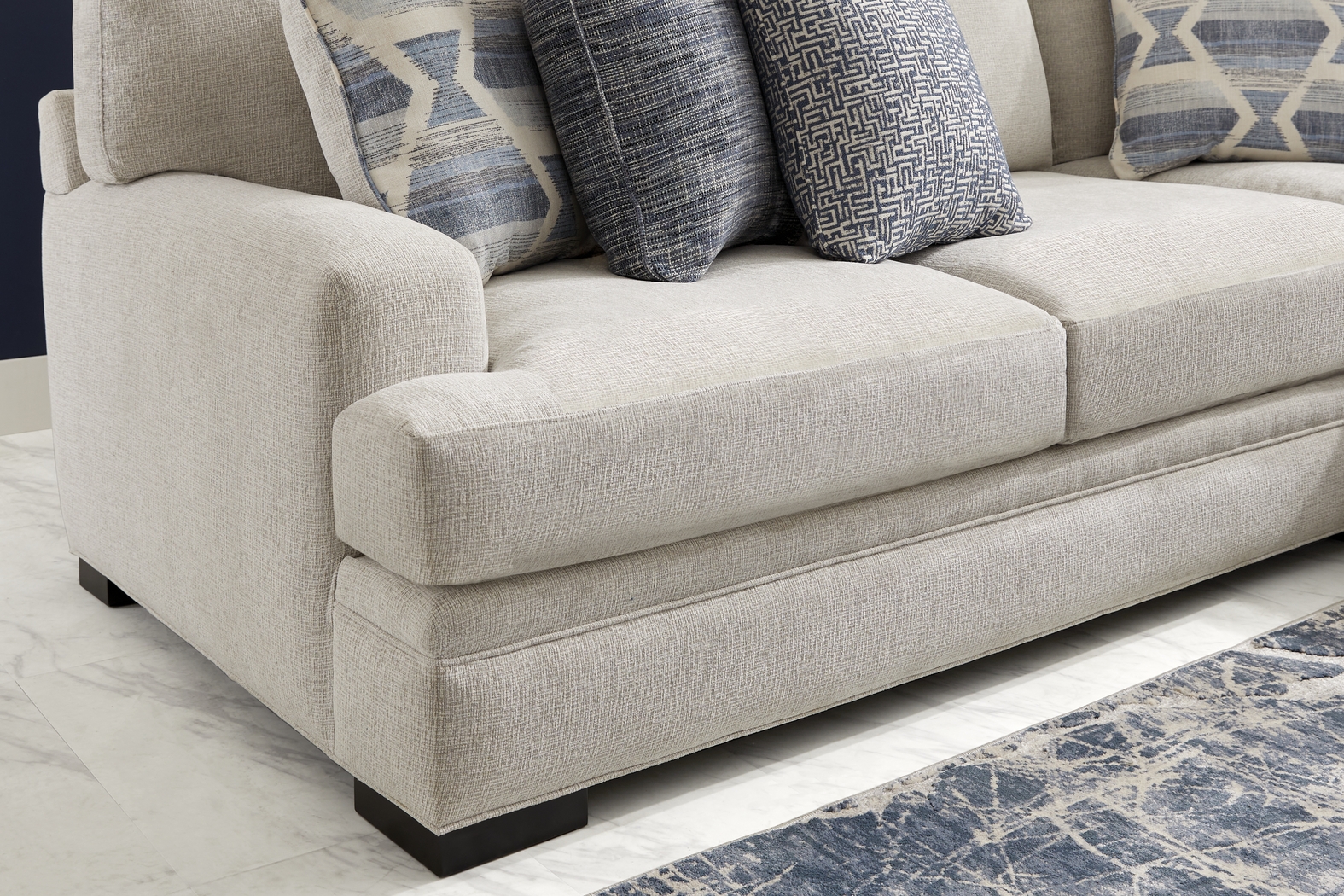 Bedford Park Ivory 3 Pc Sectional with Chaise - Thumbnail - Image 4