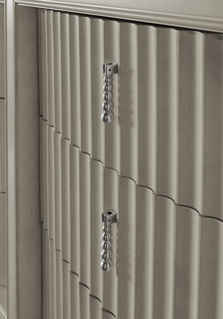 Cindy Crawford Home Clarendon Heights Gray 5 Pc Queen Panel Bedroom - Thumbnail - Image 5