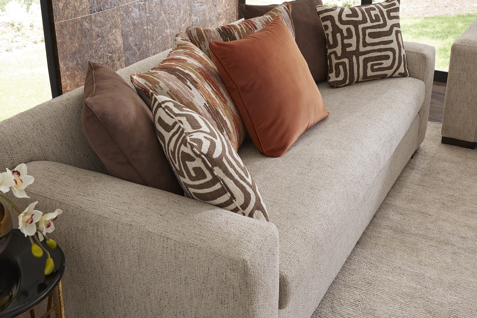 Cindy Crawford Home Glenwood Springs Beige 5 Pc Living Room - Thumbnail - Image 5