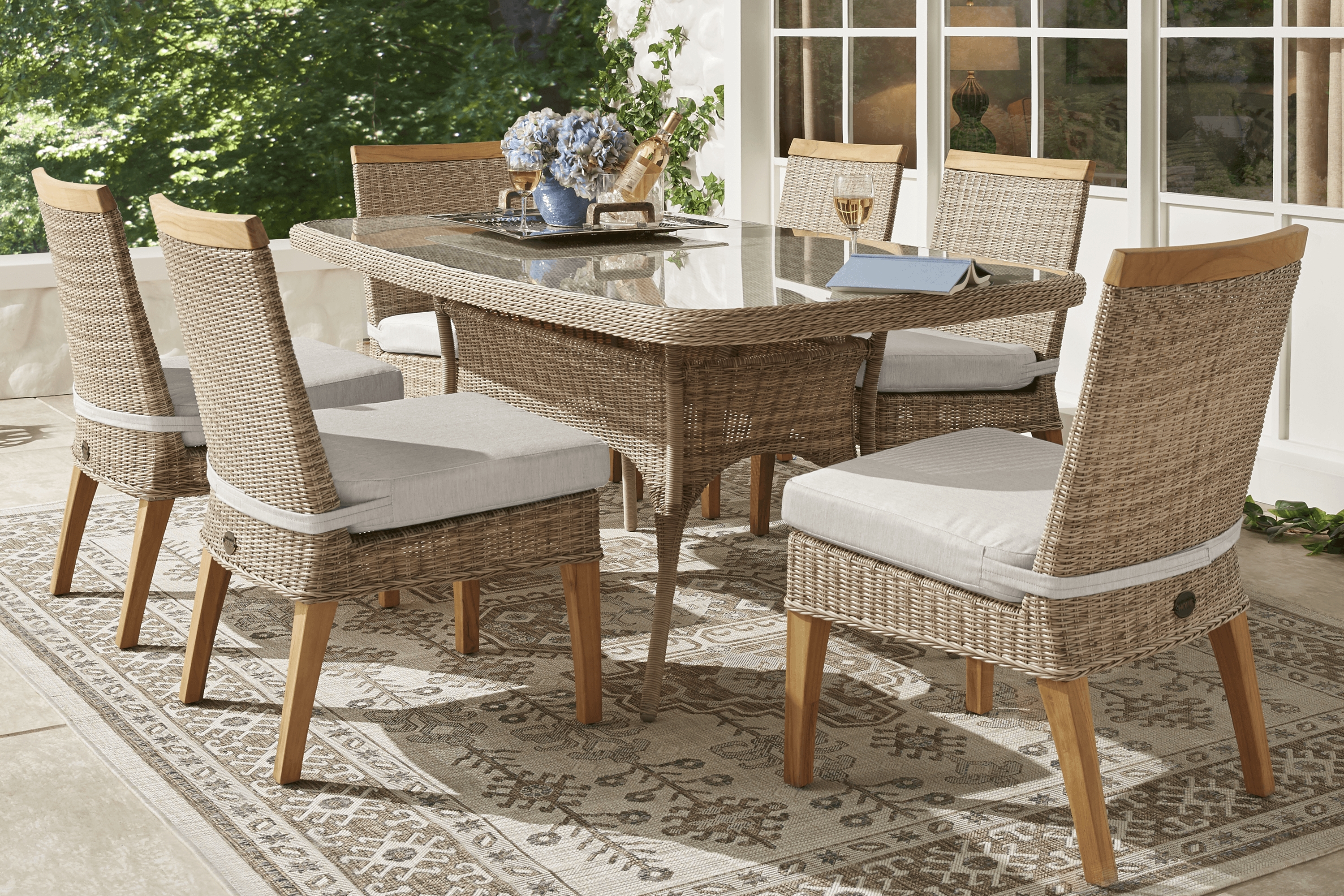 Cindy Crawford Home Hamptons Cove Gray 5 Pc Rectangle Outdoor Dining Set with Linen Cushions - Thumbnail - Image 1