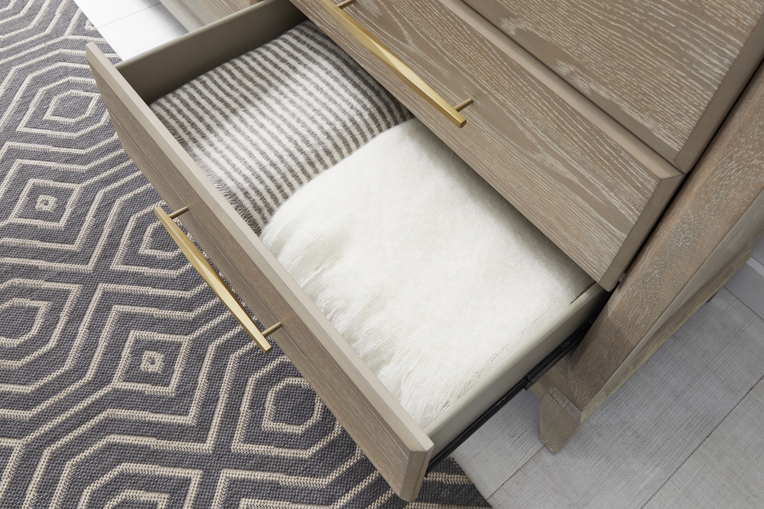 Cindy Crawford Home Kailey Park Light Oak 7 Pc King Sleigh Bedroom - Thumbnail - Image 8