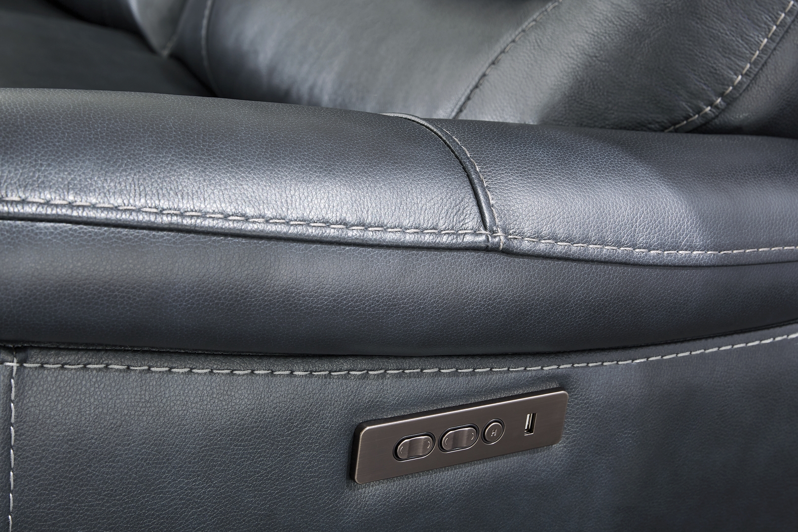 Regis Park Midnight Leather 9 Pc Dual Power Reclining Sectional Living Room - Thumbnail - Image 9