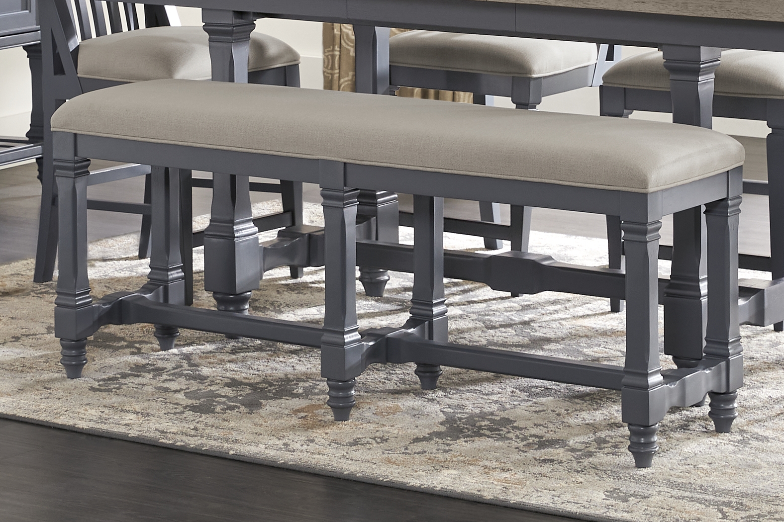 Shorewood Gray Counter Height Bench - Thumbnail - Image 3