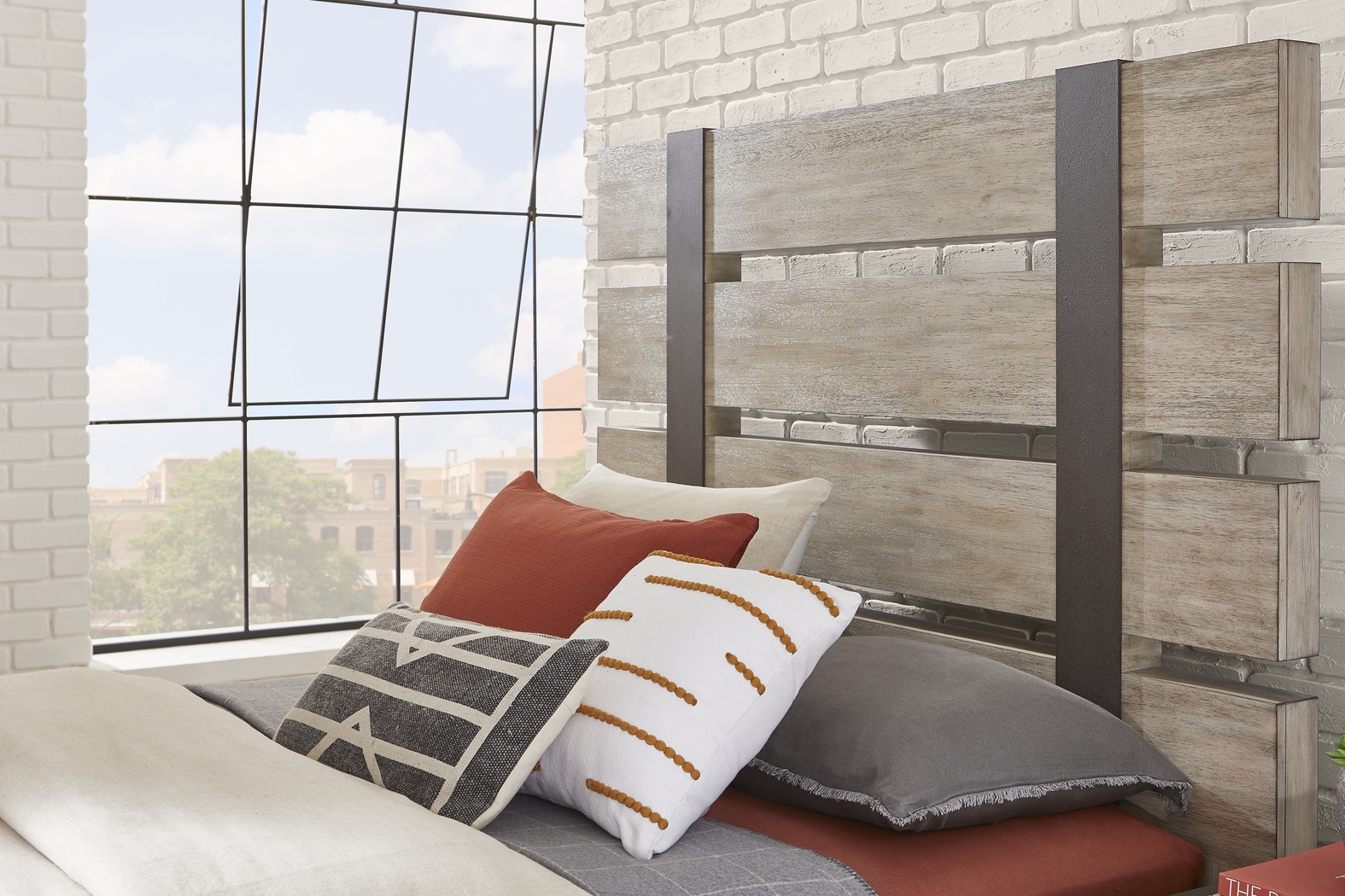 City Mill Sandstone 3 Pc Queen Panel Bed - Thumbnail - Image 3